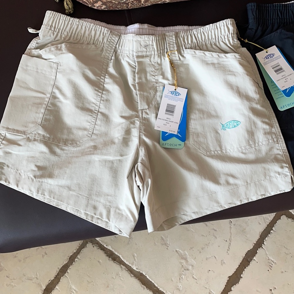 AFTCO women’s size 4 original fishing short long